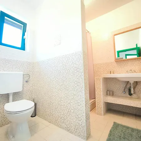 Mikulica Ferienhaus Dobrinj