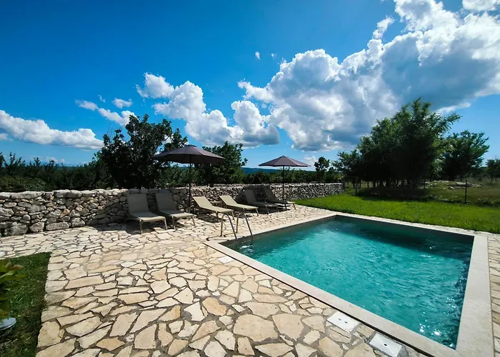 Holiday home Villa Mikulica *