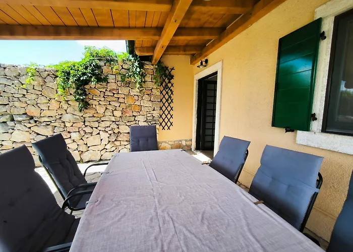 Villa Mikulica Dobrinj
