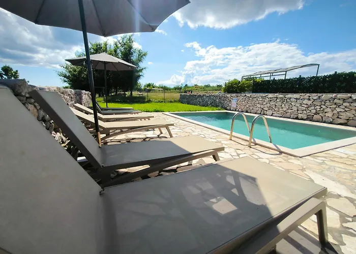 Villa Mikulica Holiday home *