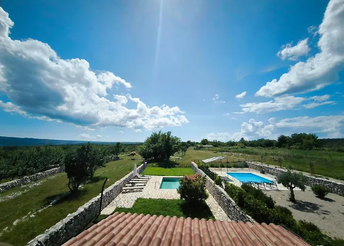 Holiday home Villa Mikulica *